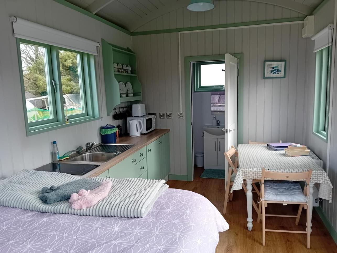 Market Street Shepherd'S Hut Leitrim Dromahair Εξωτερικό φωτογραφία